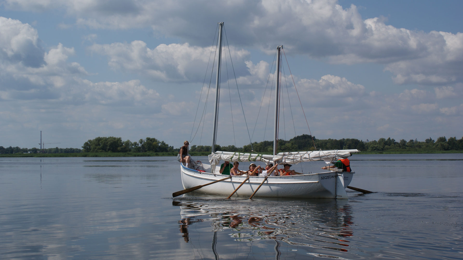 Wiosła! Obie naprzód!