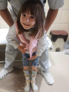 Ortezy dla siedmioletniej Julki ze Stargardu